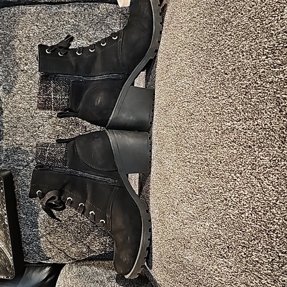 2 FOR $50 Sun Stone Romina Black Lace Up Heeled Ankle Boots Sz 8 ½ M - Picture 4 of 4